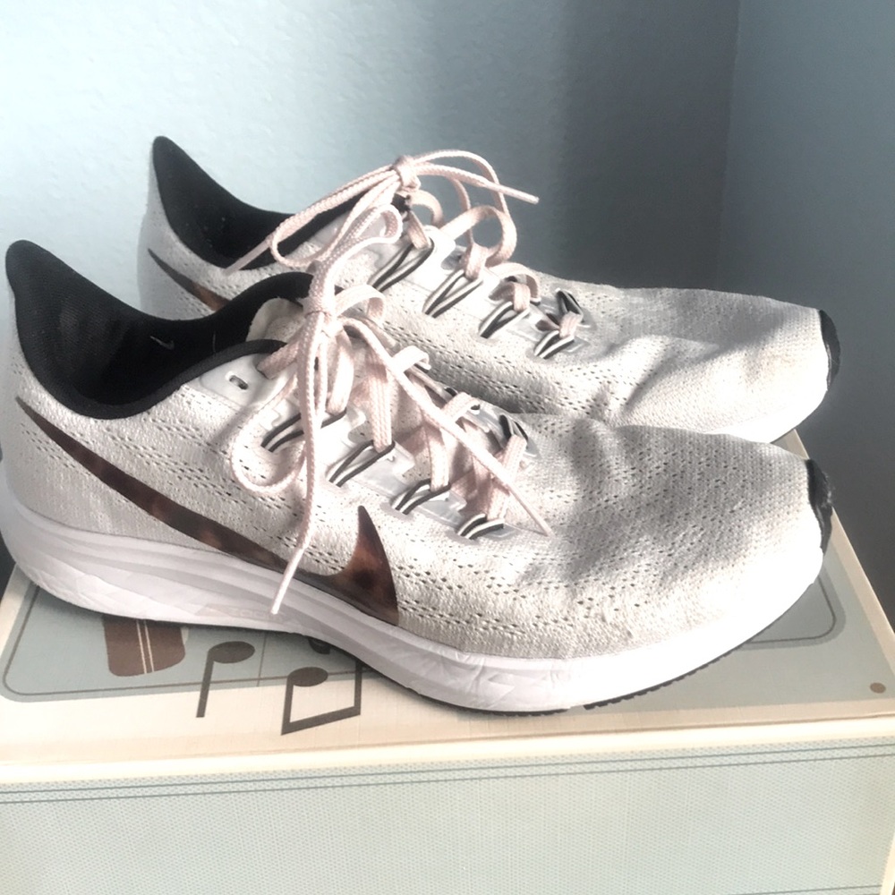 Nike Zoom Pegasus 36 - women’s size 8.5